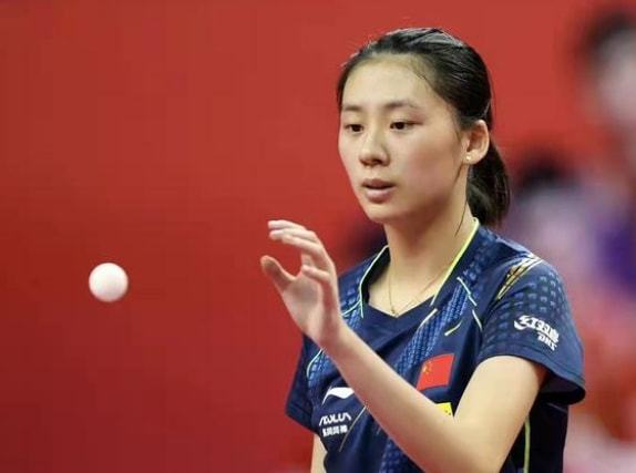 足坛的签约 足坛的签约